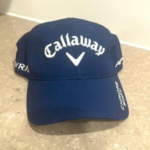 NWOT Men’s Callaway Hat -Navy and White